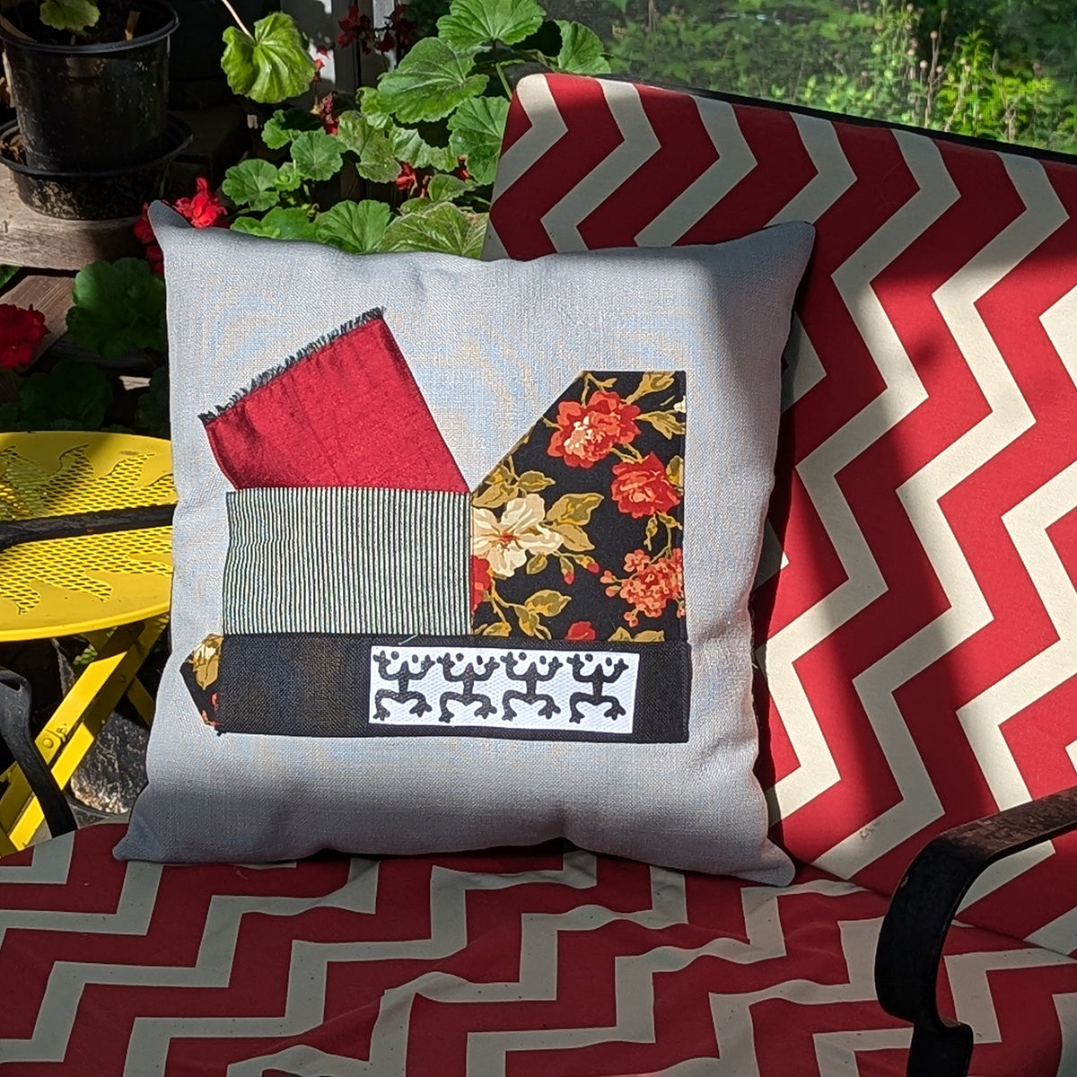 17"x 17" Sisters Pillows