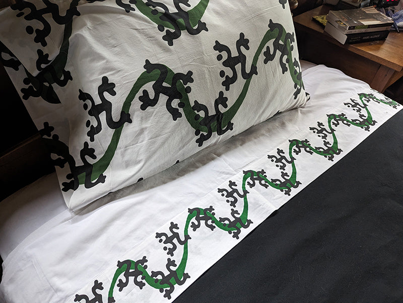 Taino Coqui & Green Ribbon Set