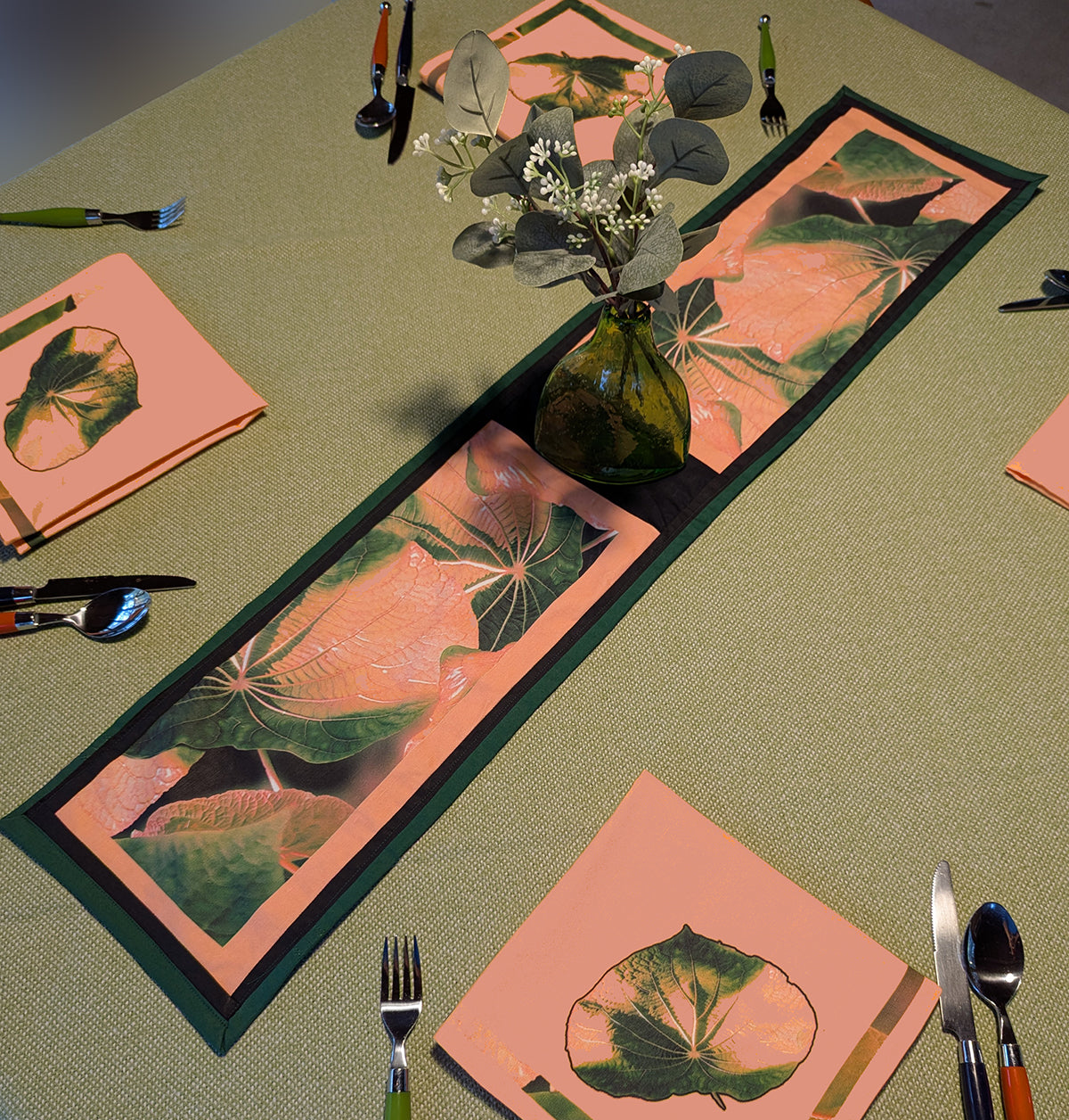 Rainforest (Peach&Green) Table Runner
