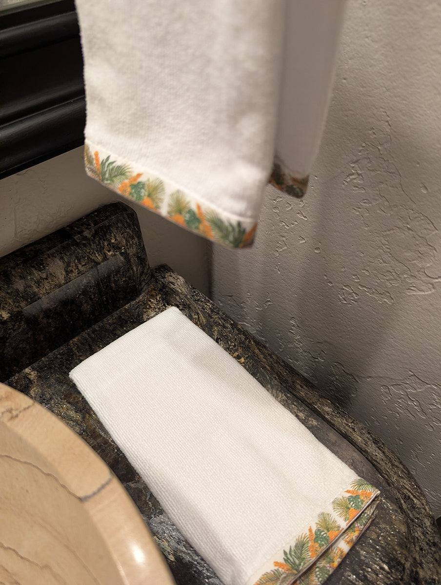 Finger Tip Towels with Tropical Plants Design - Set of Two