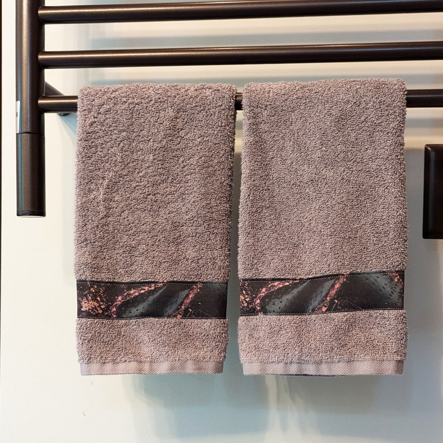 Cactus Border Hand Towels (Set of 2)