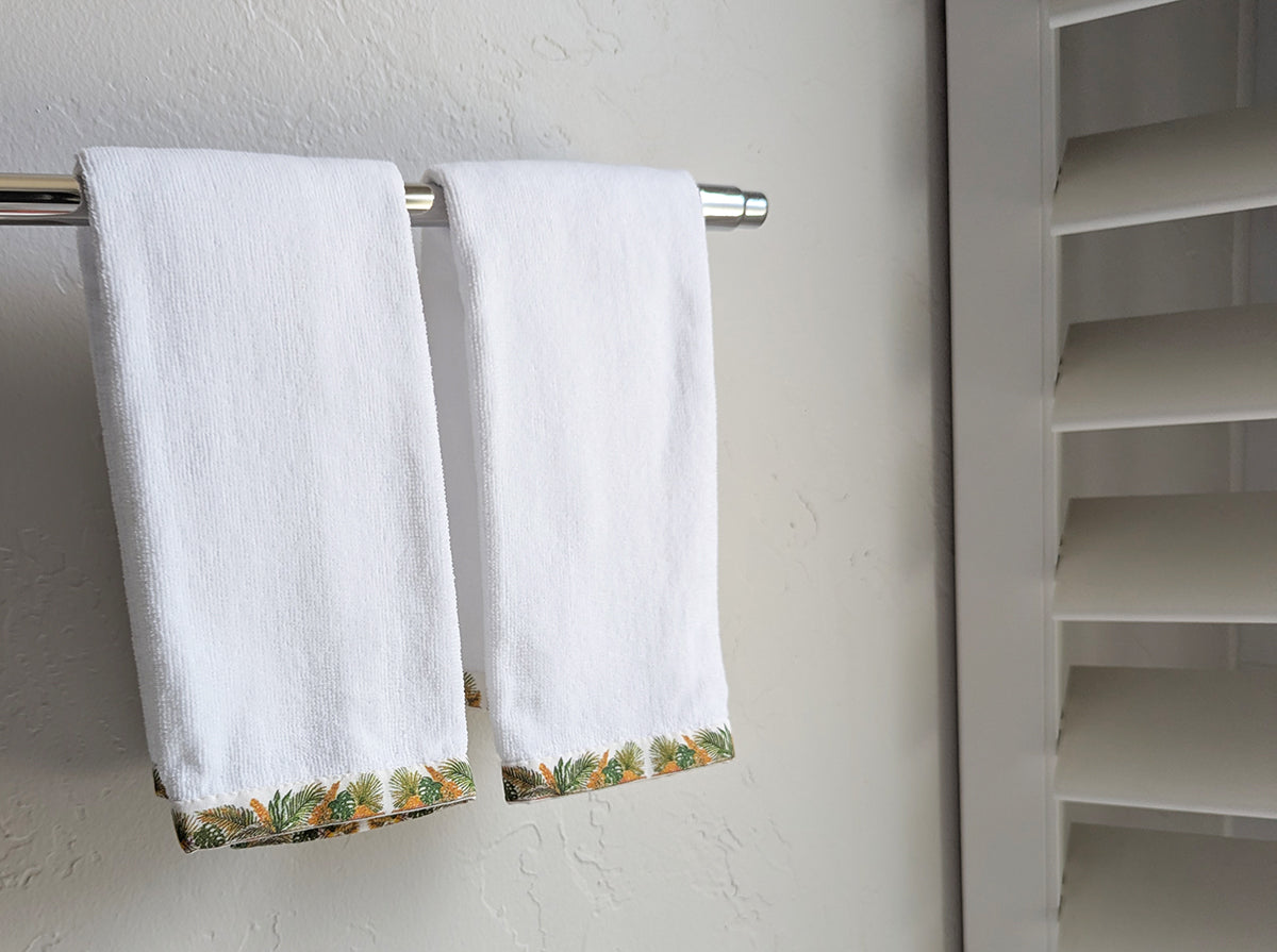 Finger Tip Towels with Tropical Plants Design - Set of Two